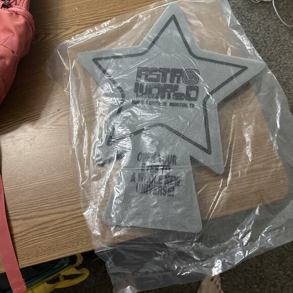 Astro World Foam souvenir - Picture 1 of 4